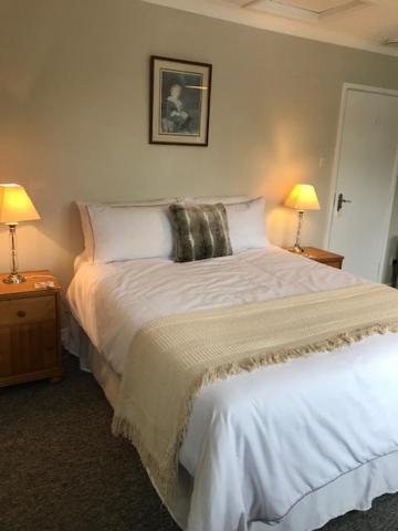 The Oak Inn イブシャム エクステリア 写真